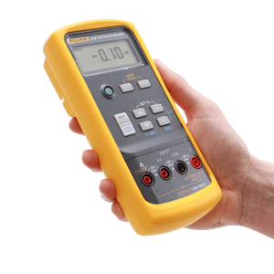 Fluke 715 Volt/mA Loop Calibrator 1
